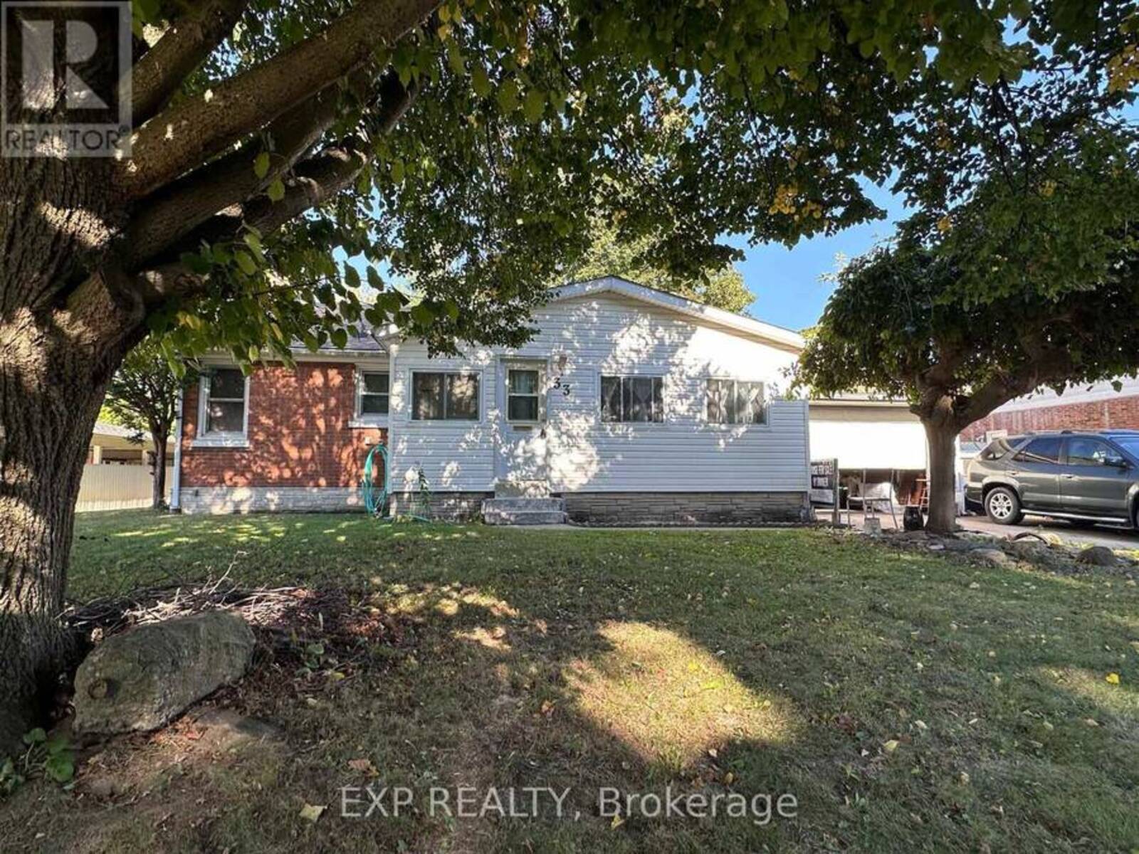 33 JOHN STREET, Chatham, Ontario N7M 5B5