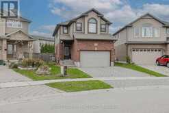 711 SPRINGWOOD CRESCENT | London Ontario | Slide Image One