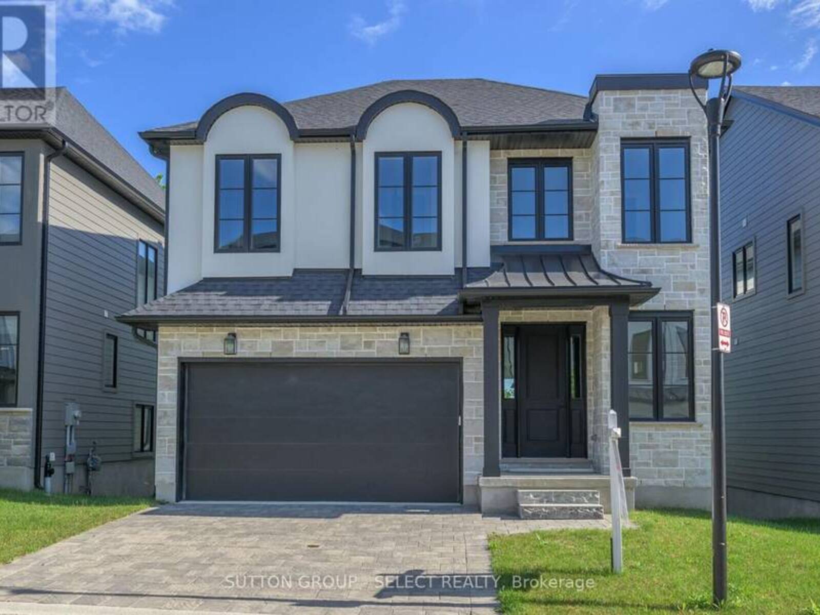 14 - 2835 SHEFFIELD PLACE, London, Ontario N6G 5H5