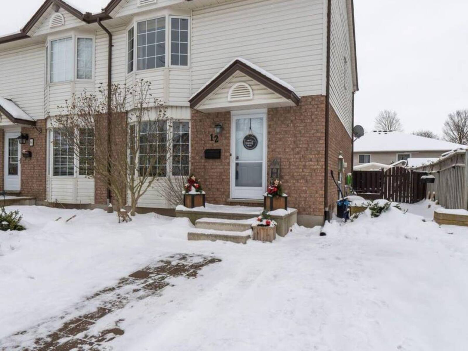 12 ROMAN CRESCENT, London, Ontario N5V 4W5