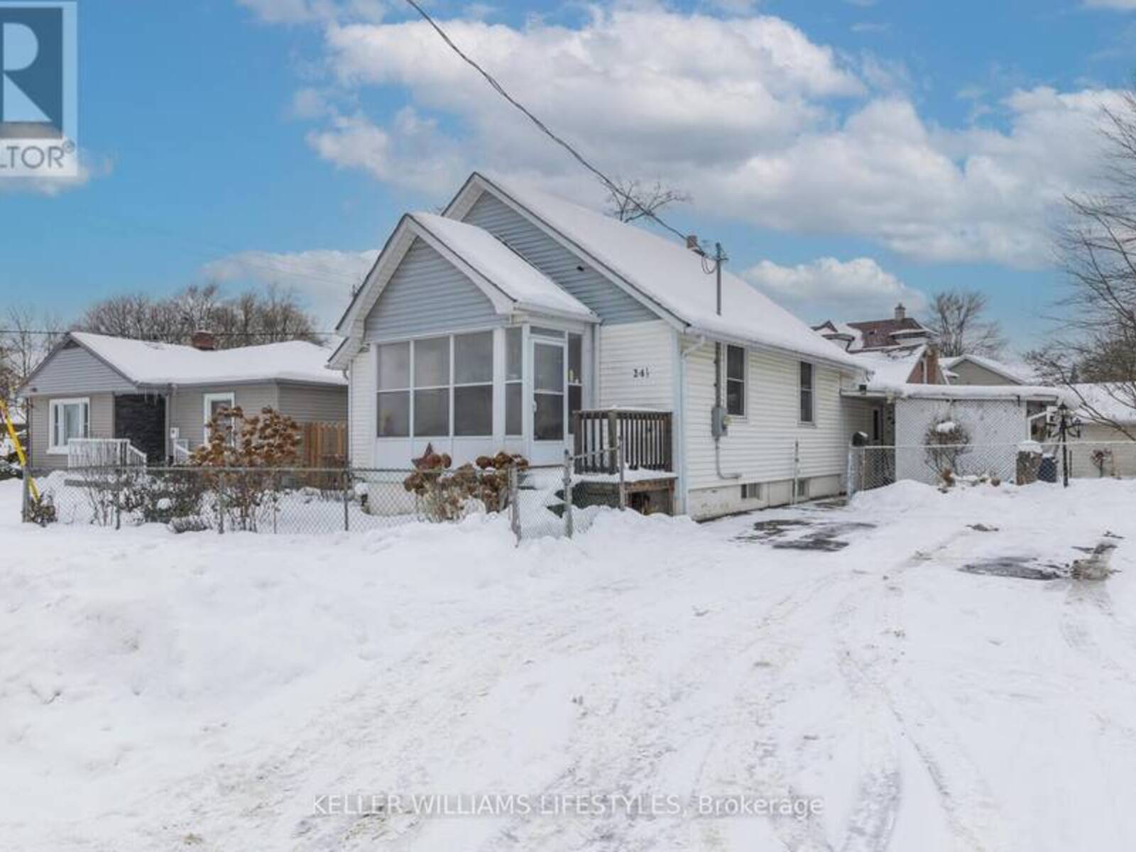 24.5 BRISCOE STREET W, London, Ontario N6J 1M1