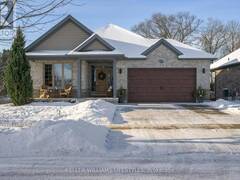 675 BENNETT CRESCENT Strathroy-Caradoc Ontario, N0L 1W0