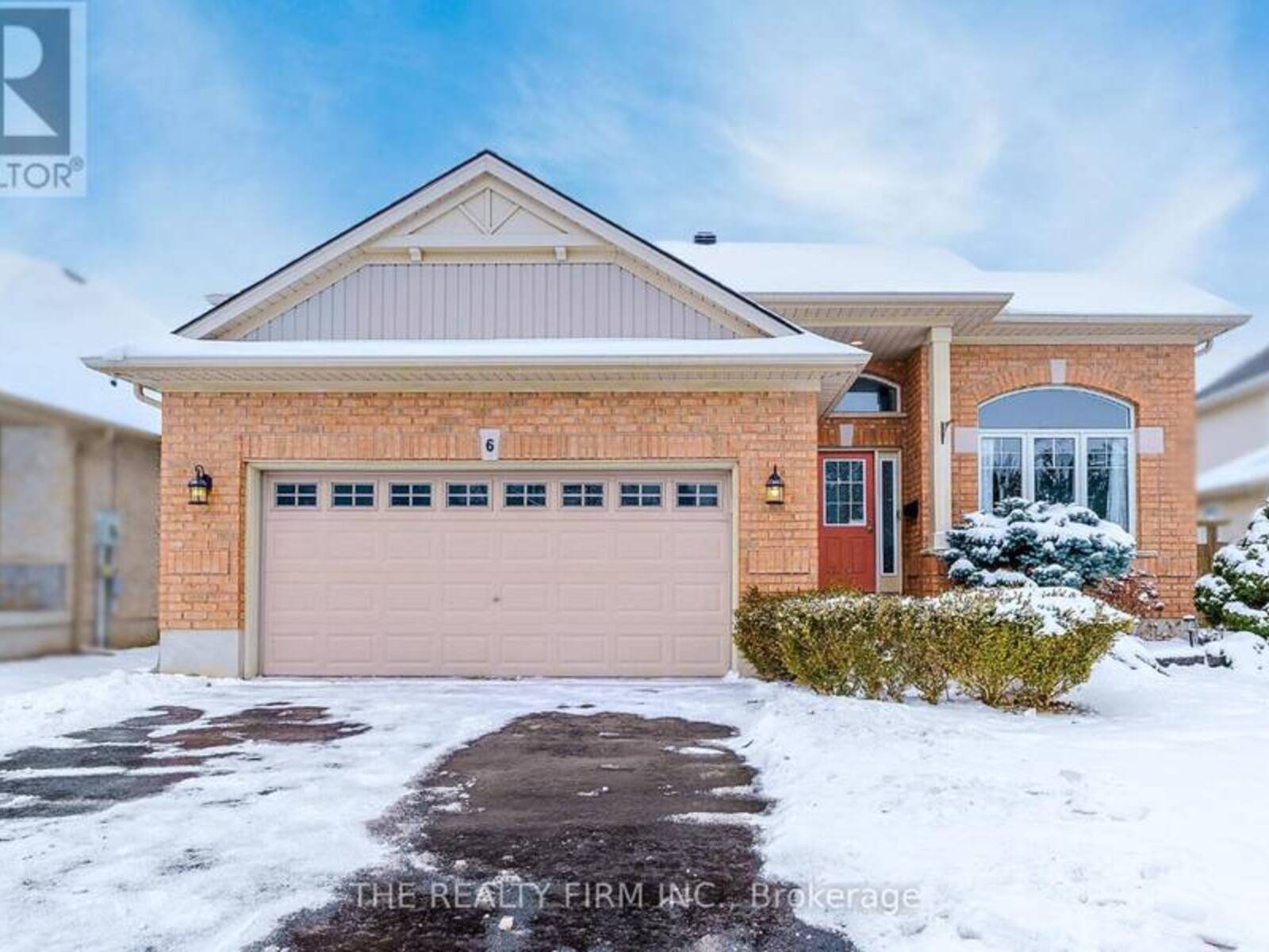 6 AUGUSTA CRESCENT, St. Thomas, Ontario N5R 6J9