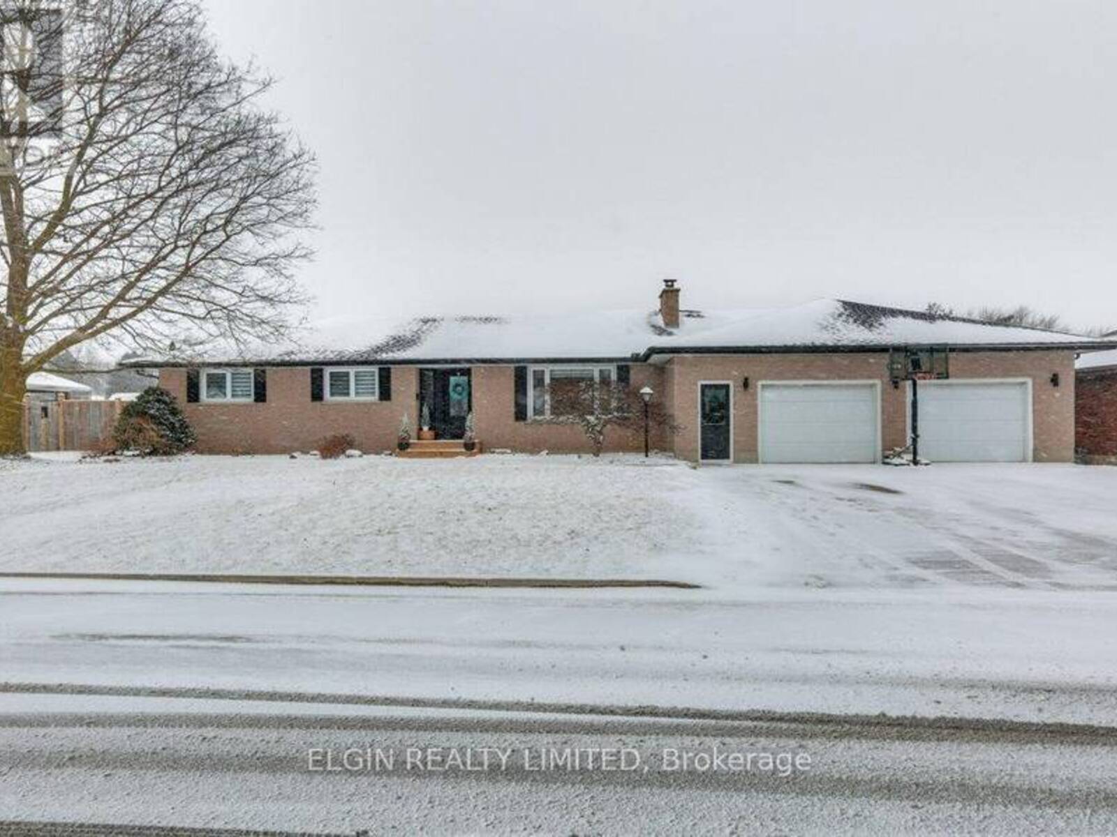 82 LAWTON STREET, St. Thomas, Ontario N5R 1X2