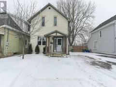 11 OMEMEE STREET W St. Thomas Ontario, N5P 1V8