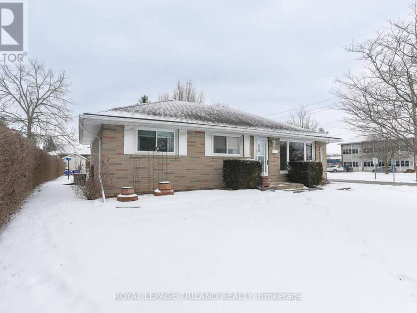 96 MANDEVILLE ROAD, St. Thomas, Ontario N5R 4J3