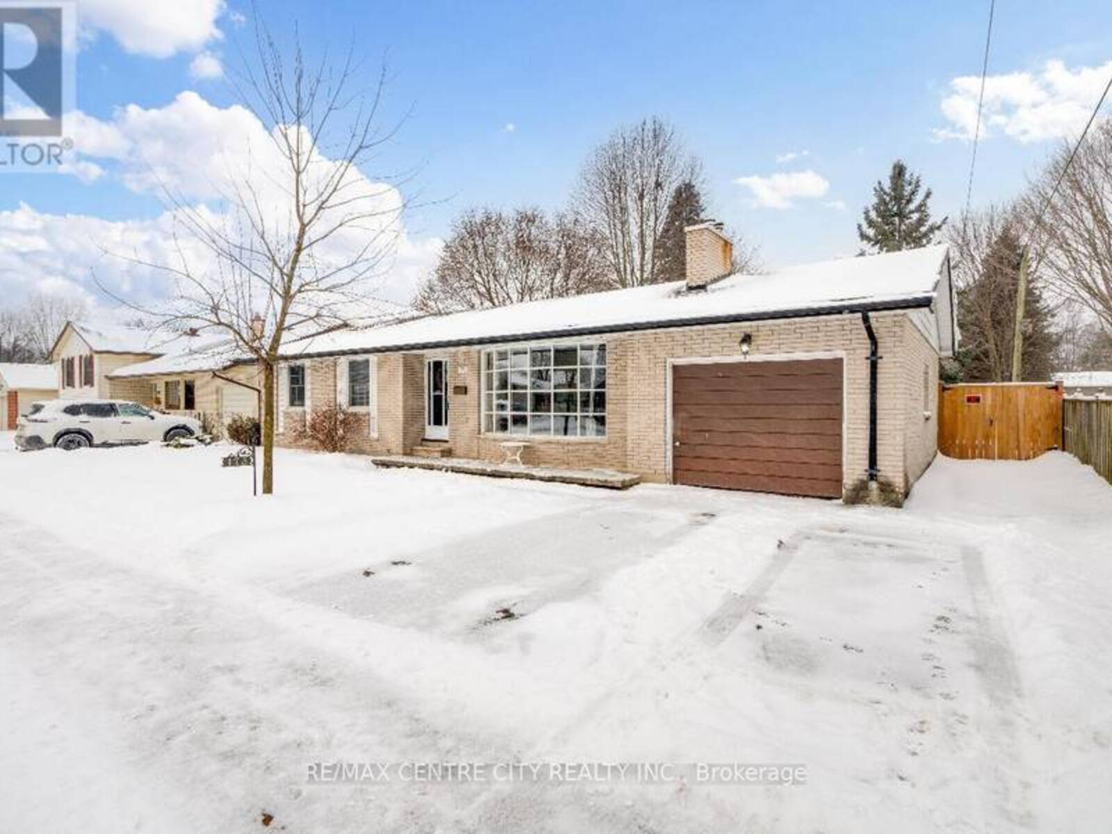 175 ONTARIO STREET W, Strathroy-Caradoc, Ontario N7G 1B8