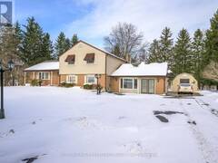 6186 EGREMONT DRIVE Komoka Ontario, N0L 1R0