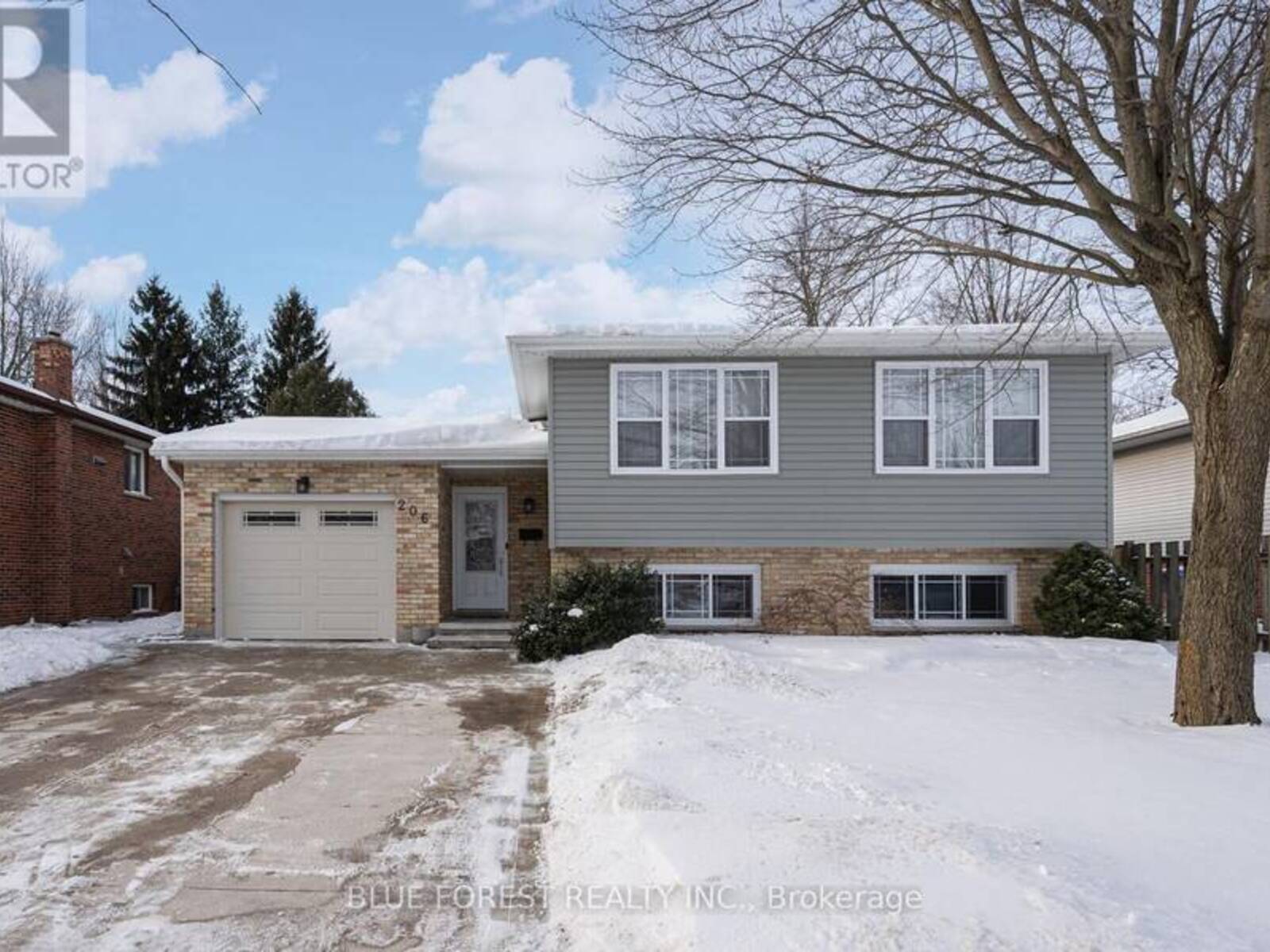 206 SOUTHFIELD DRIVE, Strathroy-Caradoc, Ontario N7G 3V4