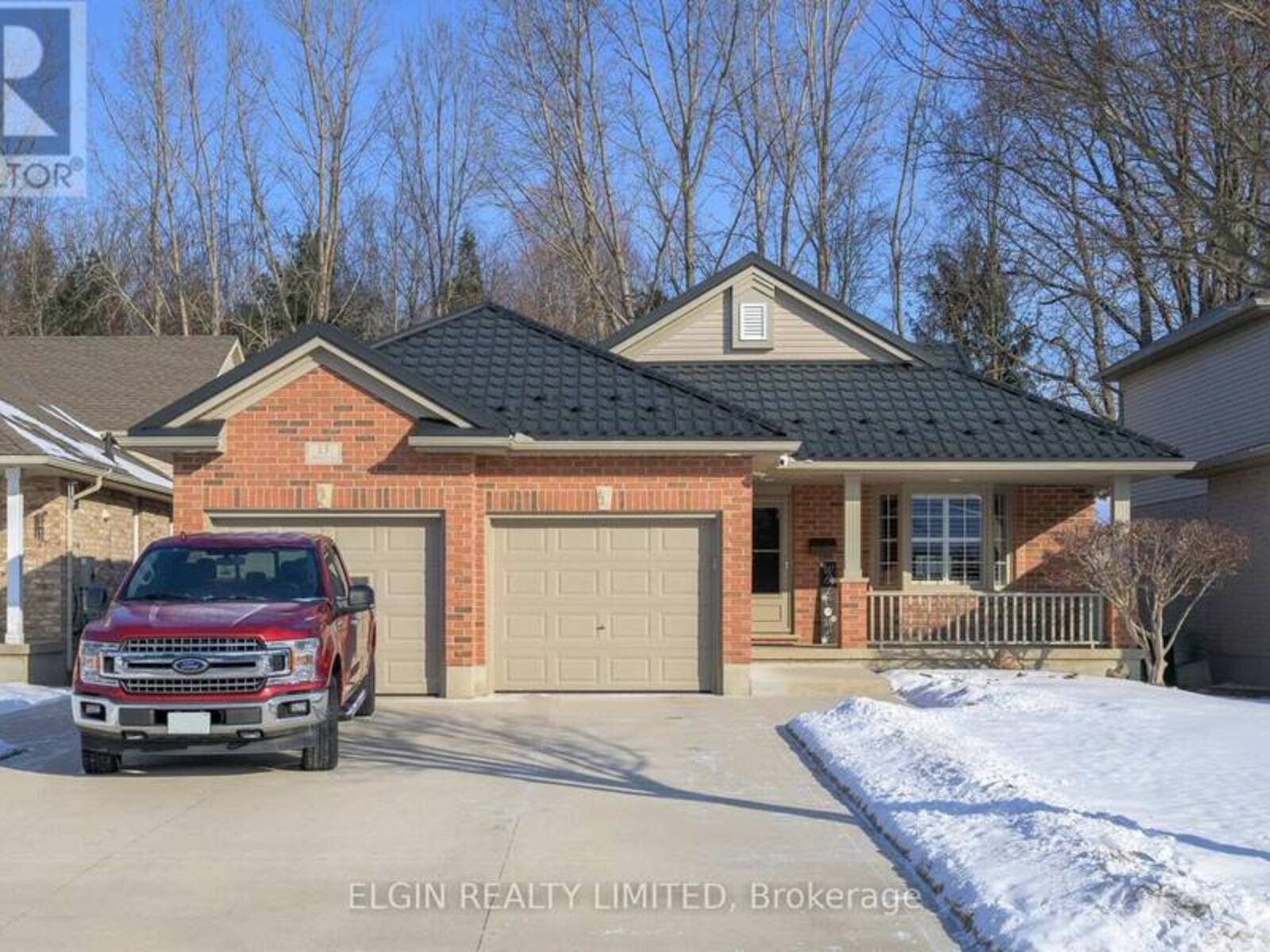 15 HUMMINGBIRD LANE, St. Thomas, Ontario N5R 6L8