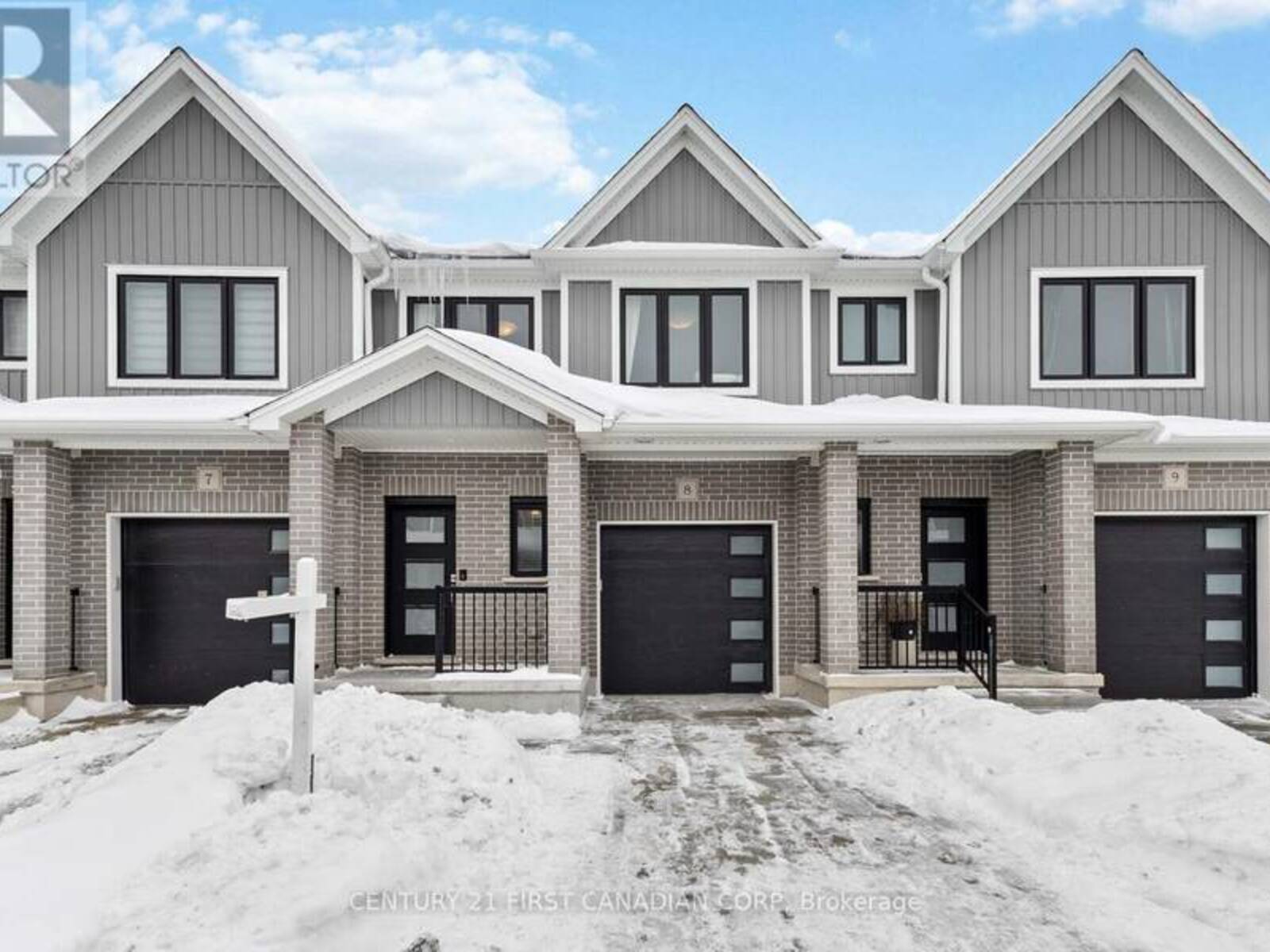 8 - 1 MILLER DRIVE, Lucan Biddulph, Ontario N0M 2J0