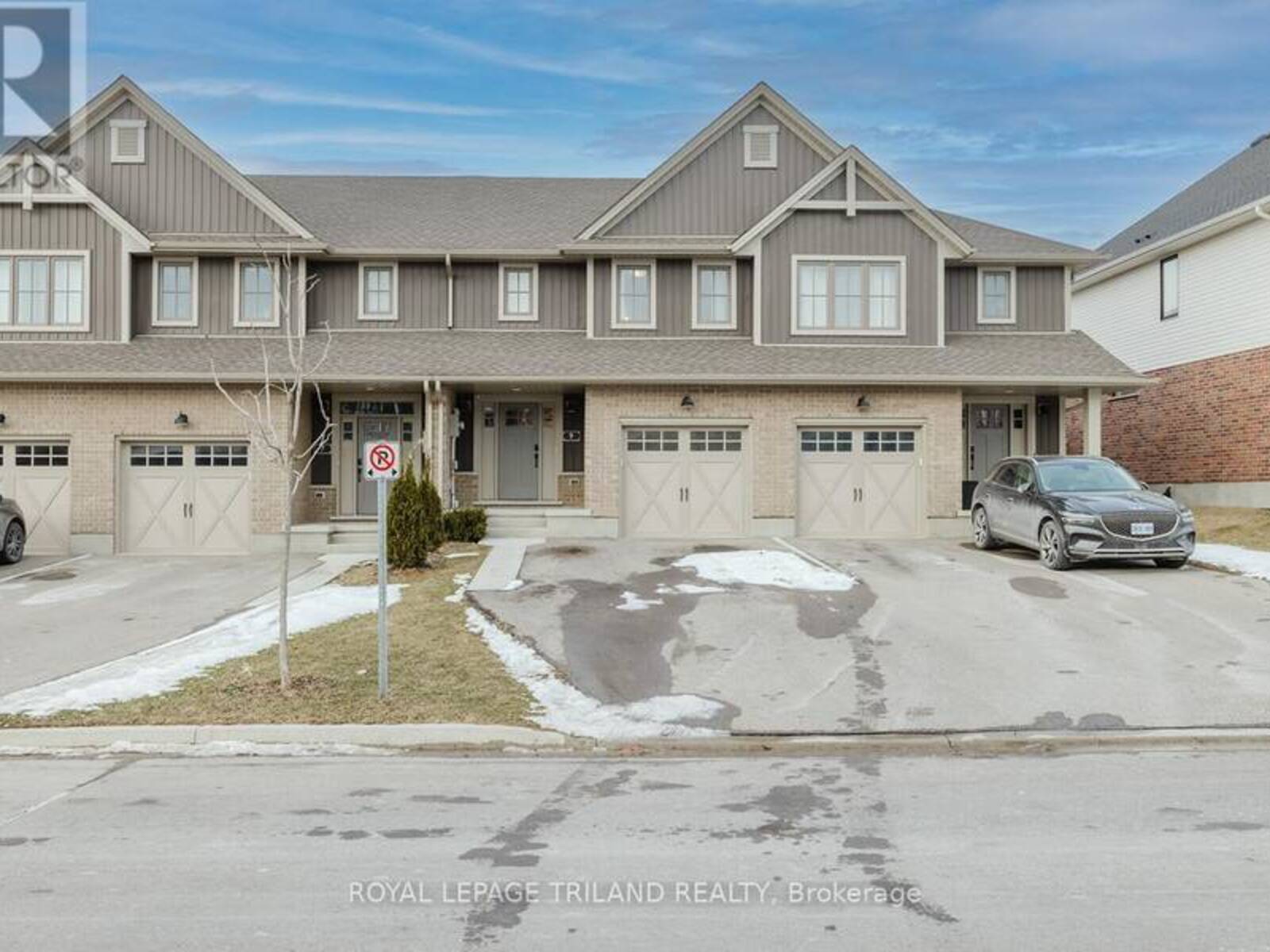 9 CHARTER CREEK COURT, St. Thomas, Ontario N5R 0L2