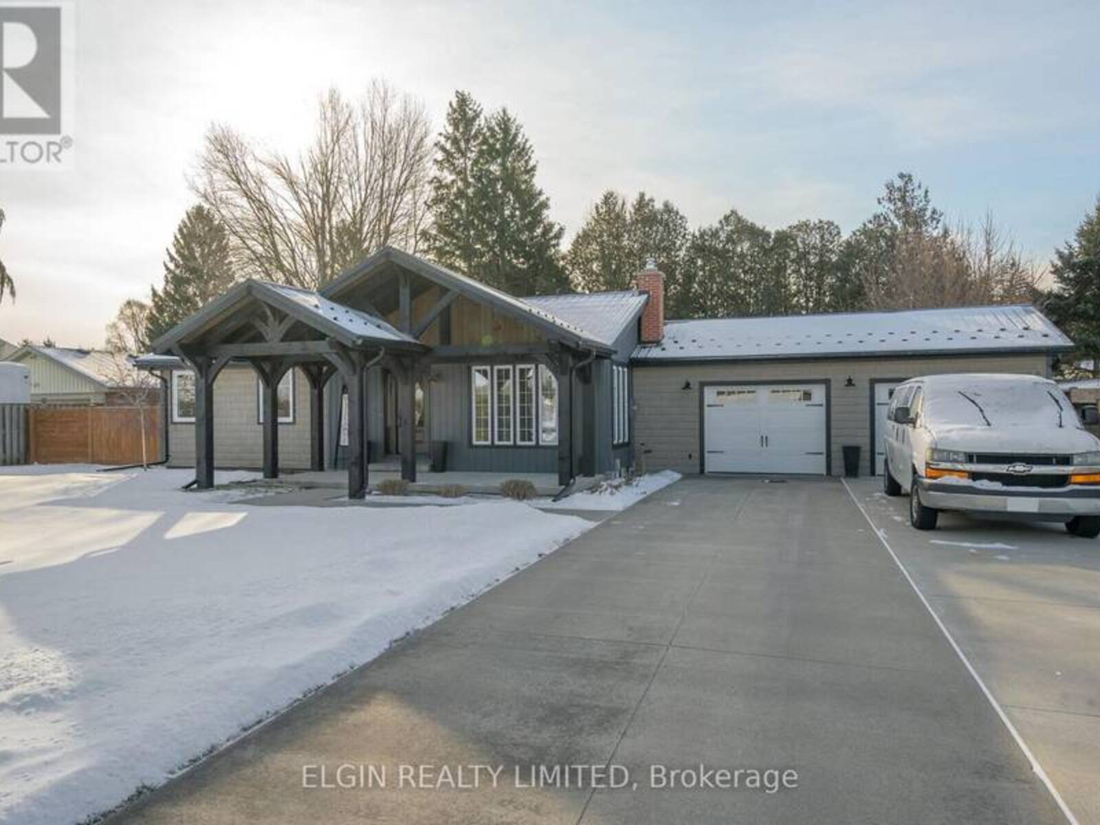 42641 SOUTHDALE LINE, St. Thomas, Ontario N5R 1C1