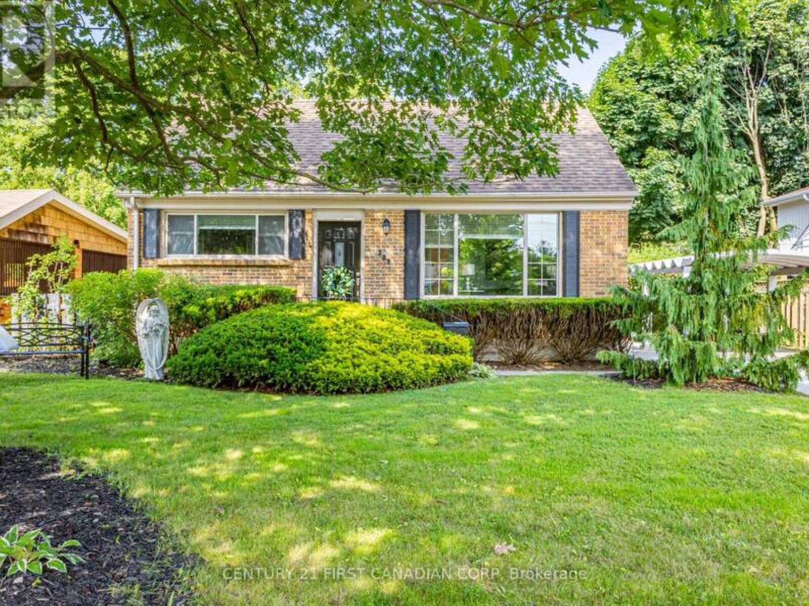 383 FOYSTON ROAD, London, Ontario N6K 2J7