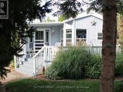 22 - 77307 BLUEWATER HIGHWAY Bayfield Ontario, N0M 1G0