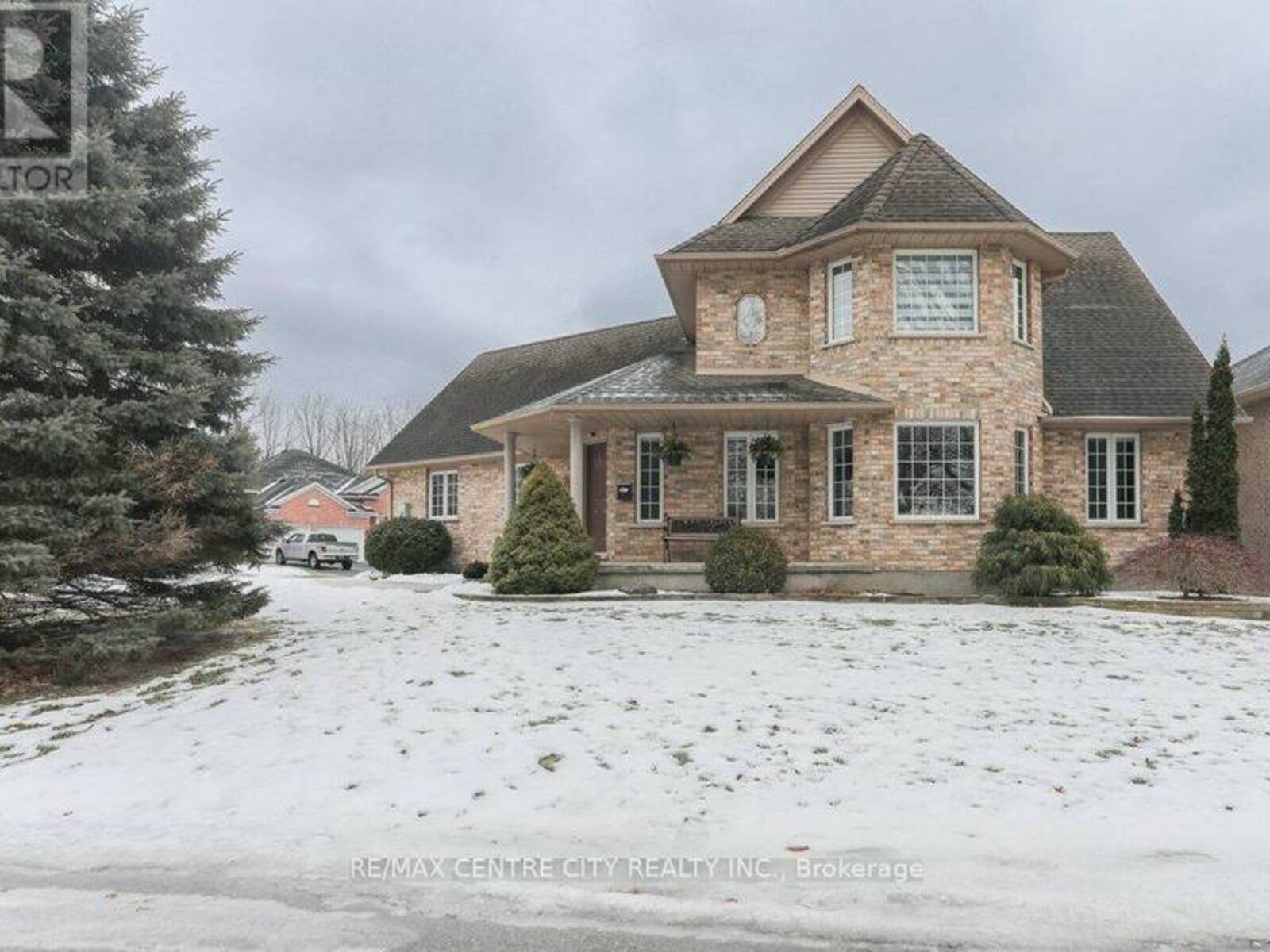 25 SYMPHONY COURT, St. Thomas, Ontario N5P 4K1