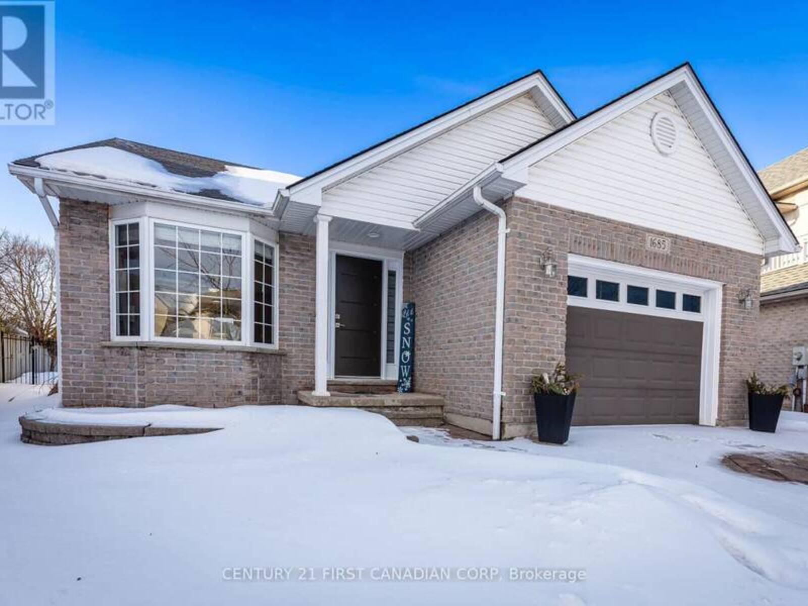 1685 DEVOS DRIVE, London, Ontario N5X 4H8