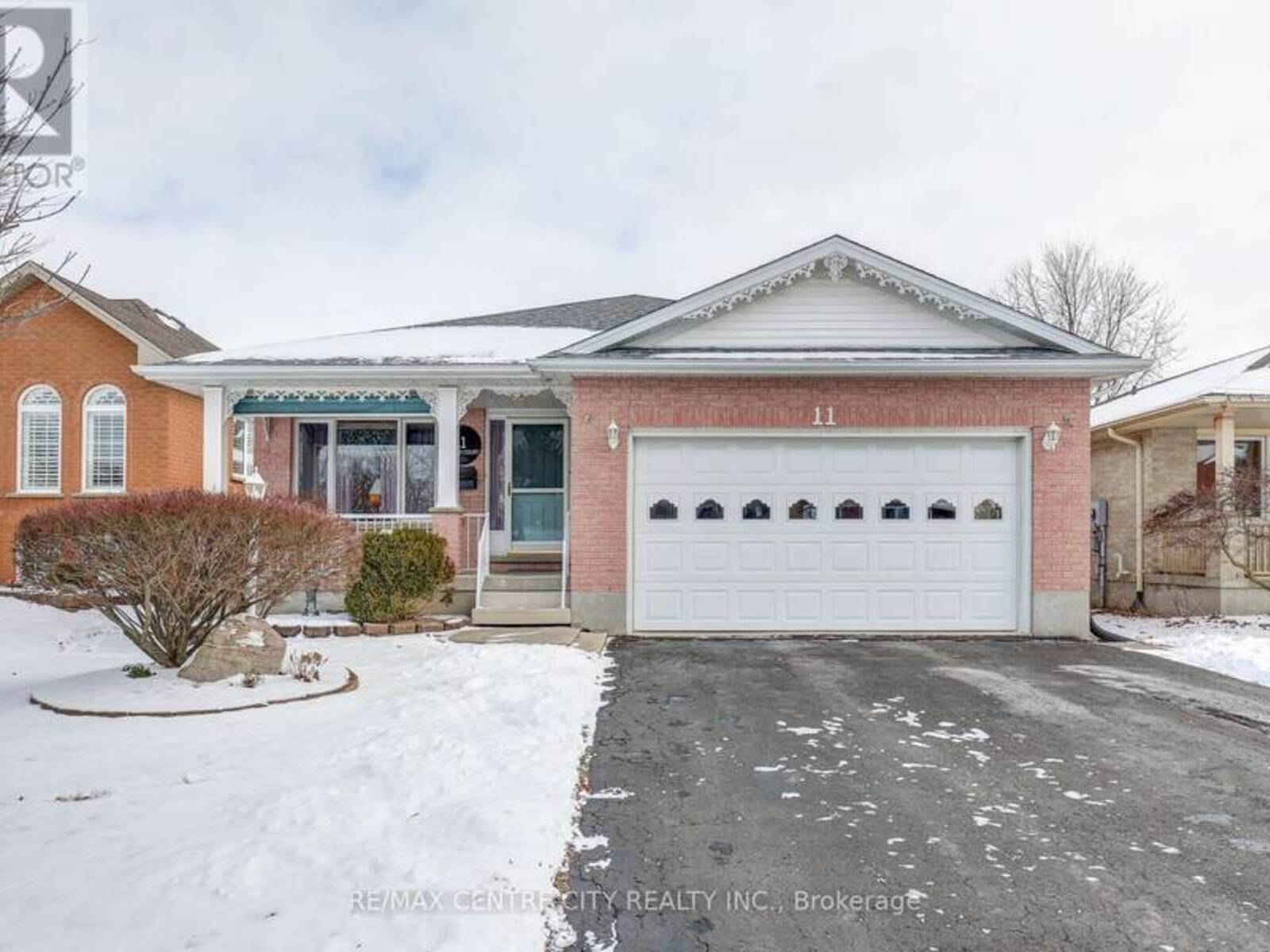 11 LYFORD COURT, St. Thomas, Ontario N5R 6C6