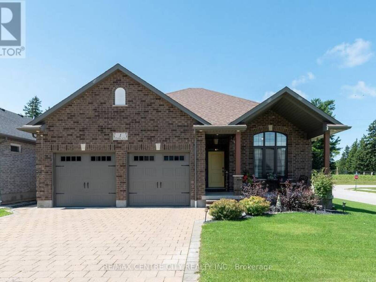 1 DRAKE COURT, Strathroy-Caradoc, Ontario N7G 0E1