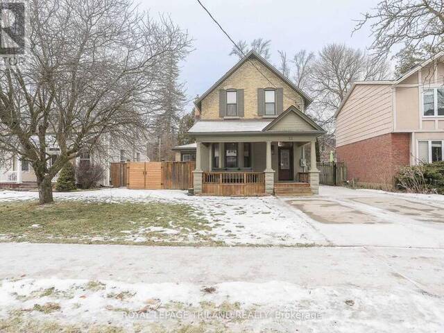 33 GLADSTONE AVENUE St. Thomas Ontario, N5R 2L5 - 4 Bedrooms Home For Sale