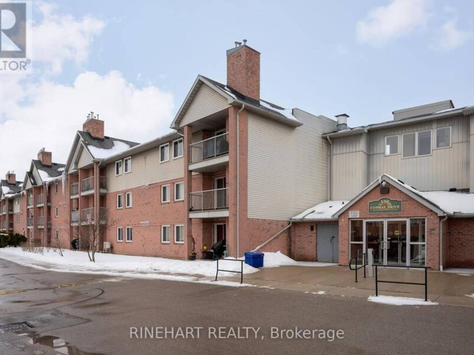 63 - 136 CONWAY DRIVE, London, Ontario N6E 3N1