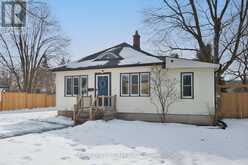 228 SYDENHAM STREET | Strathroy-Caradoc Ontario | Slide Image Two