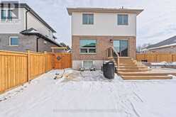 41 WHITE TAIL PATH | St. Thomas Ontario | Slide Image Thirty-one