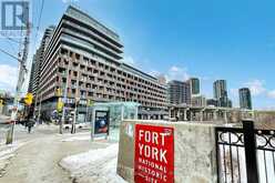 519 - 169 FORT YORK BOULEVARD | Toronto Ontario | Slide Image Three