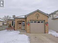 46 - 335 LIGHTHOUSE ROAD London Ontario, N6M 1J8