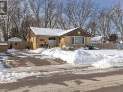 30 EGERTON STREET Strathroy-Caradoc Ontario, N7G 2E7