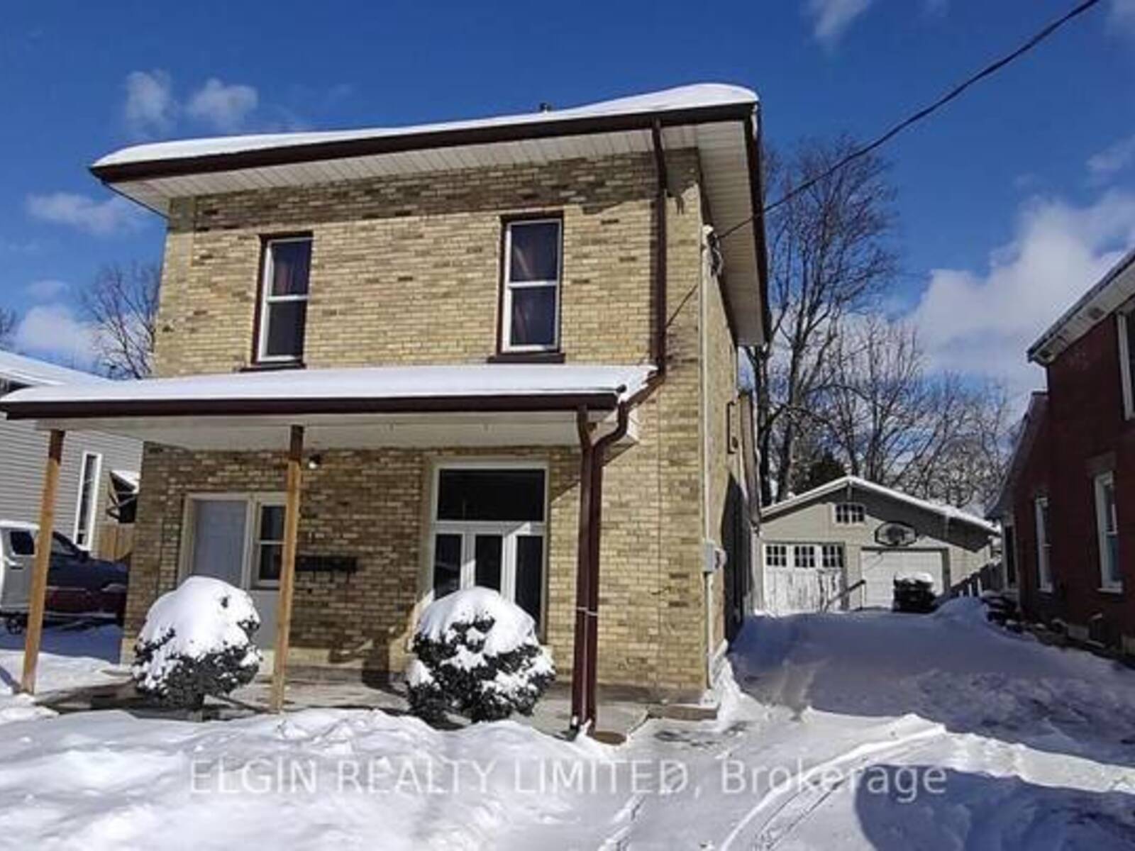 31 OWAISSA STREET, St. Thomas, Ontario N5P 1T1