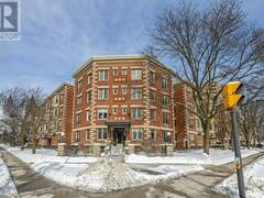 307 - 460 WELLINGTON STREET London Ontario, N6A 3P8