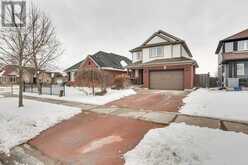 26 PEACH TREE BOULEVARD | St. Thomas Ontario | Slide Image Two