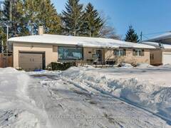 272 BURLINGTON CRESCENT London Ontario, N5Z 3G5