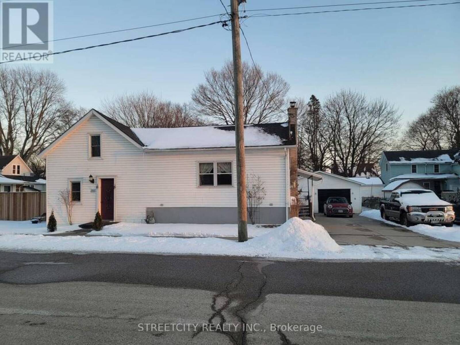 156 MAPLE STREET, West Elgin, Ontario N0L 2C0