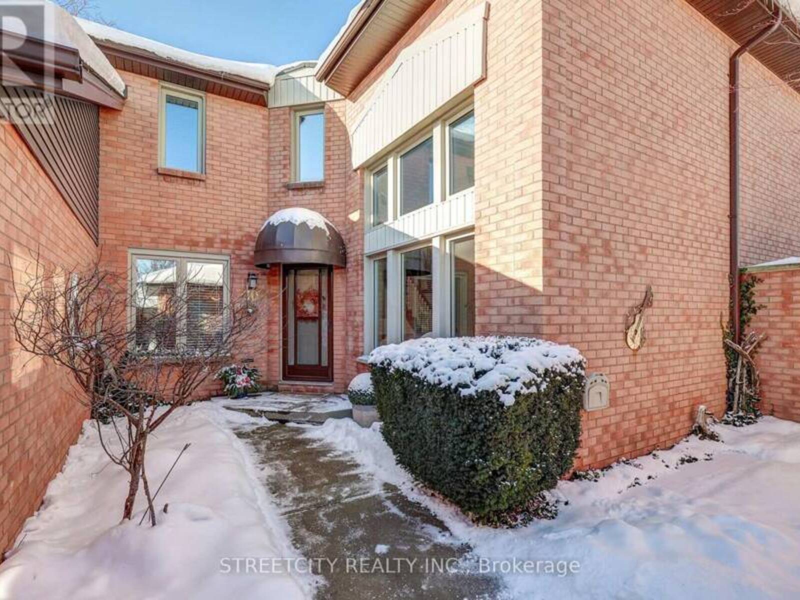 30 - 55 FIDDLERS GREEN ROAD, London, Ontario N6H 4T8