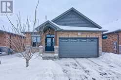 41 - 159 COLLINS WAY | Strathroy-Caradoc Ontario | Slide Image One