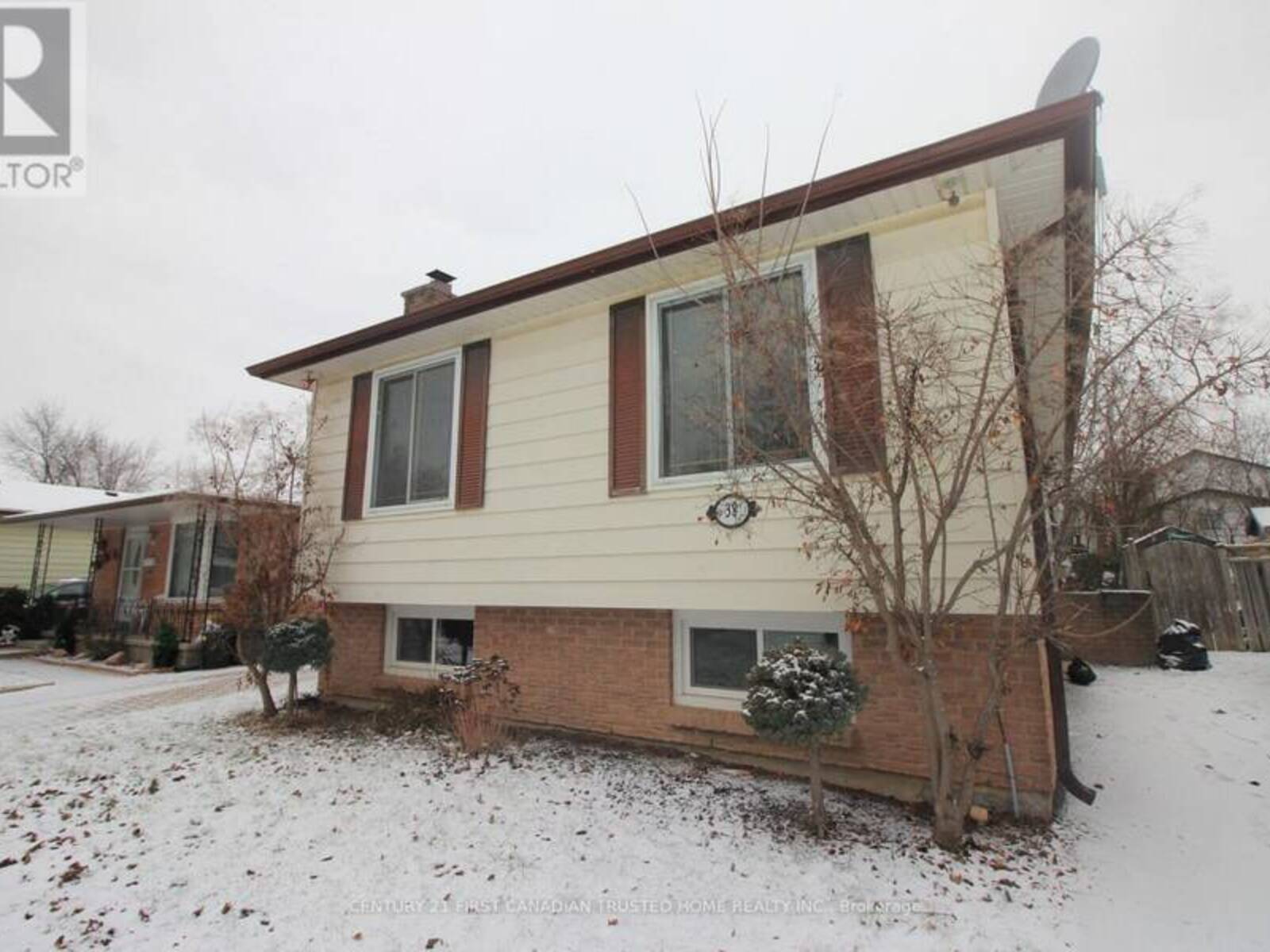 38 PATIENCE CRESCENT, London, Ontario N6E 2K9