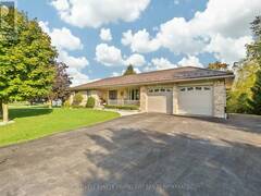 2162 PARKHILL DRIVE Parkhill Ontario, N0M 2K0