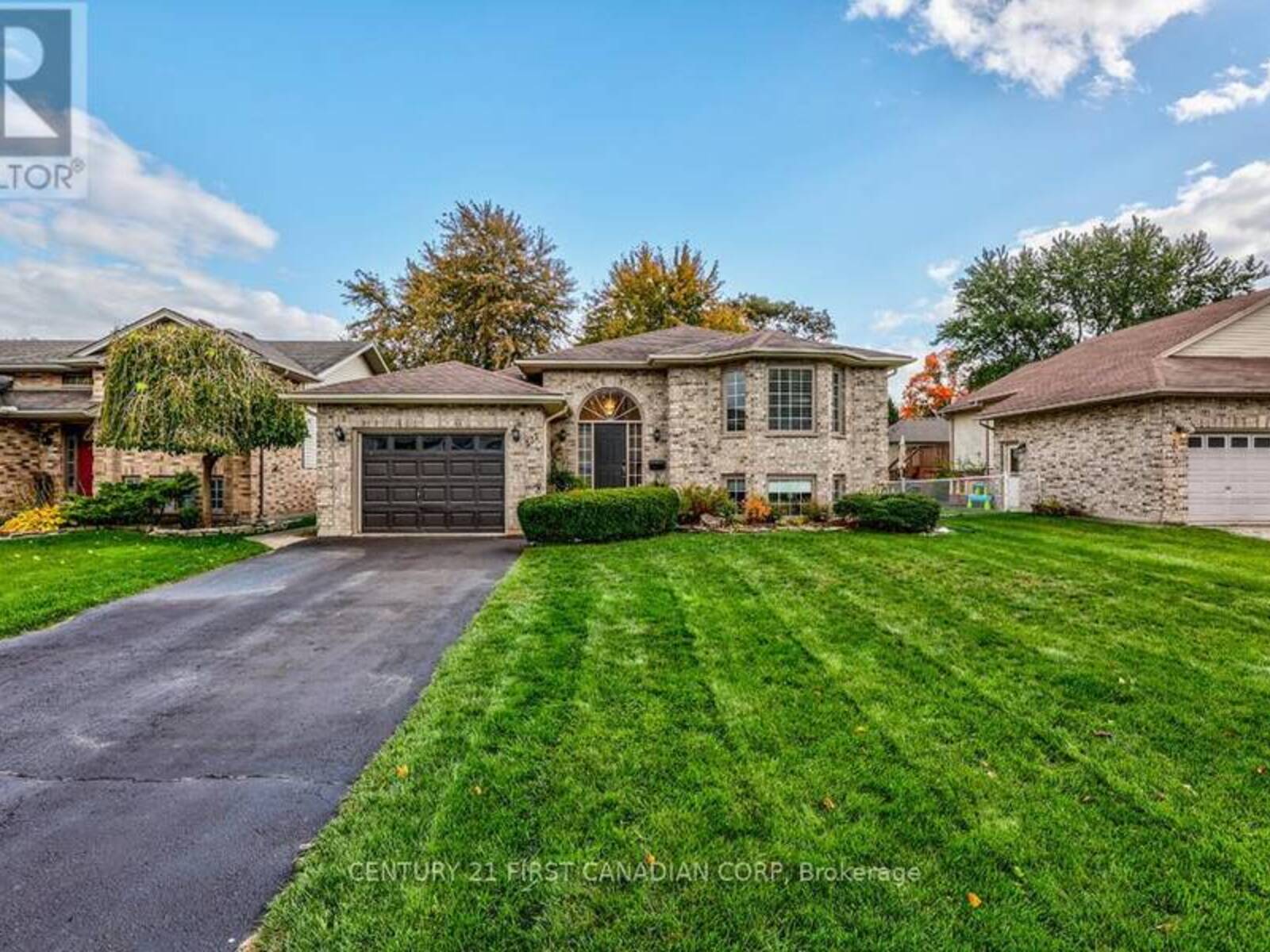 222 MUNROE STREET, West Elgin, Ontario N0L 2P0