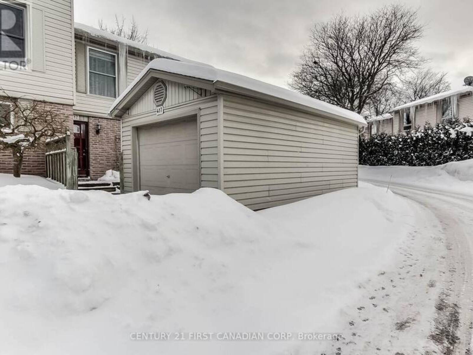 417 EVERGLADE CRESCENT, London, Ontario N6H 4M8