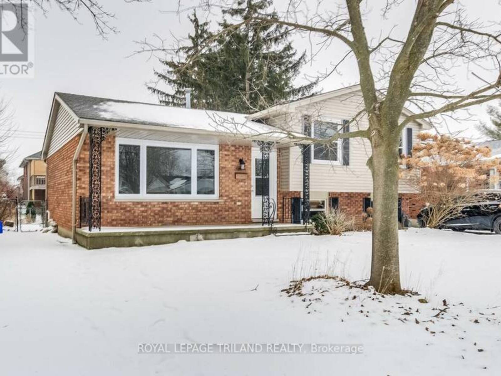 18 LEGER AVENUE, St. Thomas, Ontario N5R 5M3