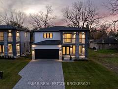 207 EAGLE STREET Parkhill Ontario, N0M 2K0