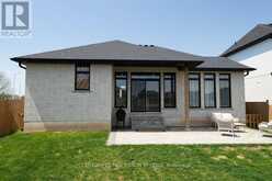 11 BRISCOE CRESCENT | Strathroy-Caradoc Ontario | Slide Image Forty