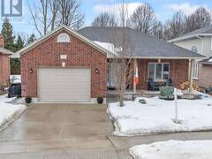 16 MOFFATT LANE Strathroy-Caradoc Ontario, N7G 3Z8