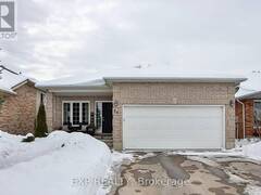 36 WILLOW CRESCENT Strathroy-Caradoc Ontario, N7G 4G3