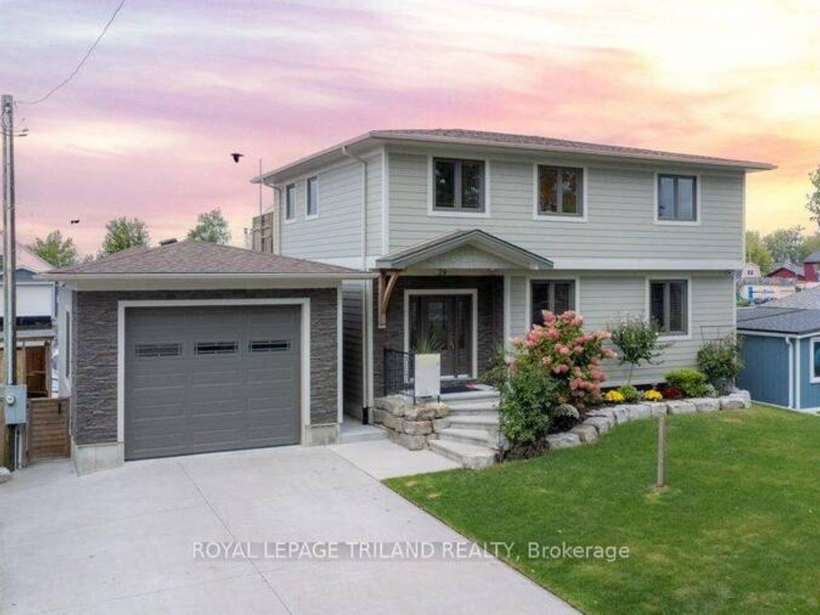 20 DICKINSON AVENUE, Port Rowan, Ontario N0E 1M0