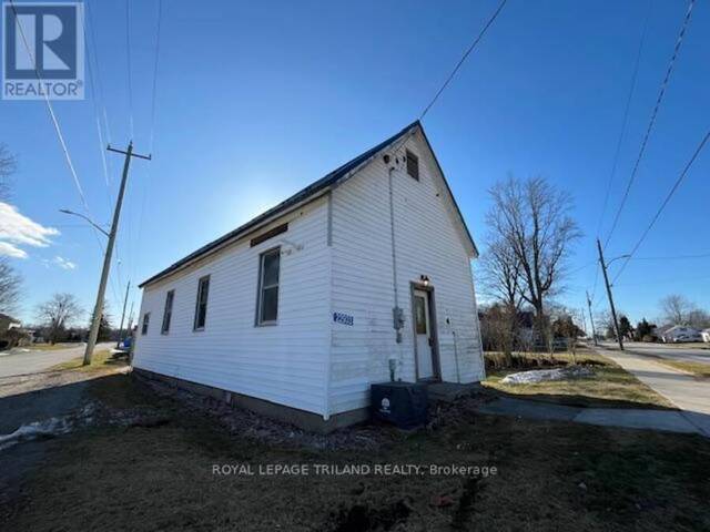 22933 HAGERTY ROAD Newbury Ontario, N0L 1Z0 - 2 Bedrooms Home For Sale