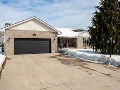 16 DUGALD STREET Southwest Middlesex Ontario, N0L 1A0