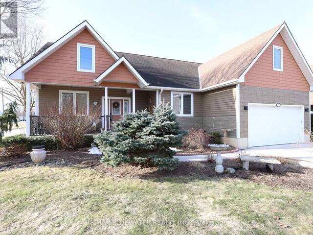 135 MILL STREET Parkhill Ontario, N0M 1P0 - 5 Bedrooms Home For Sale